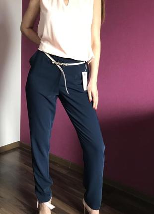 Стильный брючный комбинезон