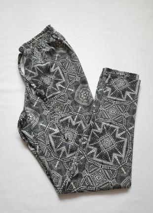 Черно-белые зауженные брюки летние f&amp;f