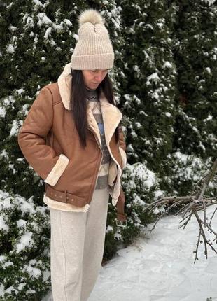 Тепла зимова шкіряна дублянка з екошкіри на хутрі