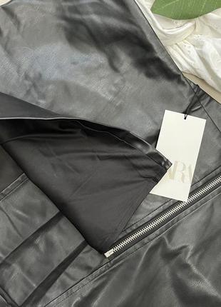 Кожаная асимметричная юбка zara. оригинал с бумажными бирками с официального сайта8 фото