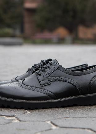 Стильные мужские туфли