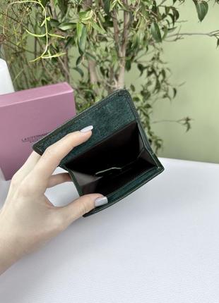 Кожаный женский кошелек на кнопке небольшого размера зеленый4 фото