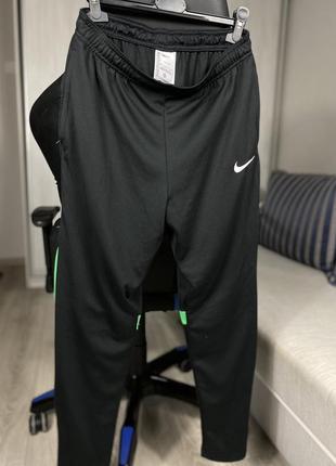 Спортивные штаны тренинговых nike dri-fit1 фото