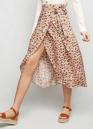 Квіткова спідниця міді на затин запах new look