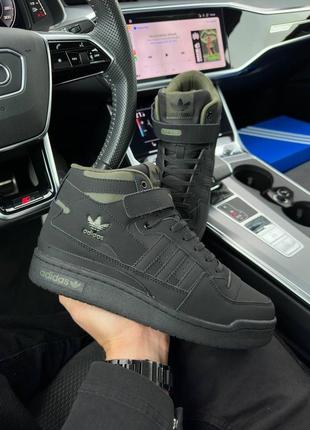 Чоловічі кросівки adidas forum 84 high fur / адідас / утеплені / зимові / високі / з хутром / взуття / шкіра, замша, хутро / чорні, сірі