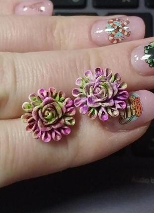 Сережки цвяхи гвіздочки гвоздики біжутерія модні стильні на свято побачення фотосесію квіти квіточки