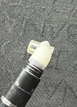 Водостійкий автоматичний гелевий олівець з спонжем для розтушування  l'oreal paris infaillible grip gel automatic eye liner6 фото