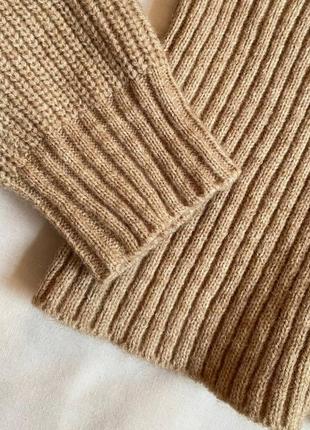 Песочный свитер/джемпер с узлом/с треугольным декольте2 фото