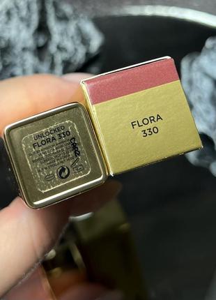 Кремова губна помада hourglass cosmetics unlocked satin creme lipstick3 фото