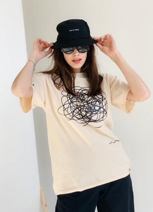 Свободная футболка с принтом