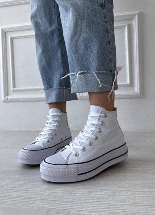 Трендовые кроссовки converse