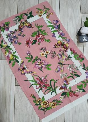 Хлопковое розовое кухонное полотенце в цветы и бабочки6 фото