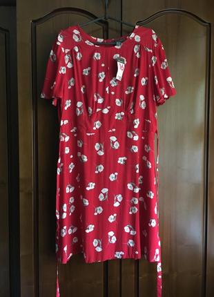 Червоне літнє плаття в квітковий принт