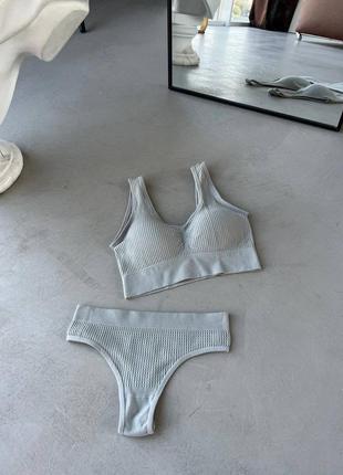 Нижня білизна, спідня білизна, набір білизни