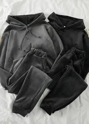 Женский велюровый спортивный костюм с капюшоном / черный, графит 42-44, 44-46