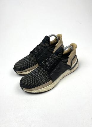 Оригінальні чоловічі кросівки adidas ultra boost 19