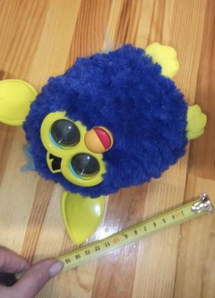 Класнючий фербі hasbro  furby blue & yellow4 фото