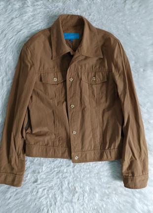Базовая коттоновая курточка карамельного цвета
