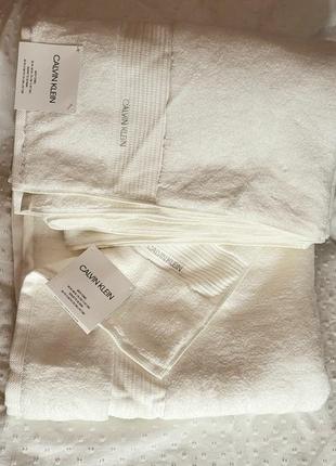 Новое банное полотенце calvin klein с бирками5 фото
