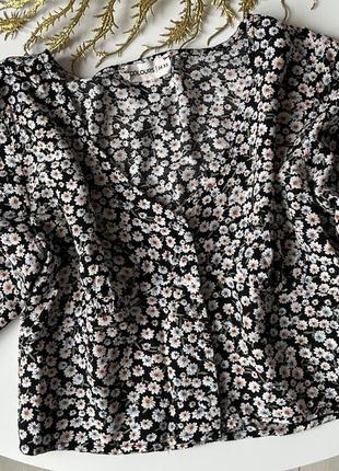 Блуза кроп топ из вискозы в цветочный принт блузка с выскользы в цветочной принт1 фото