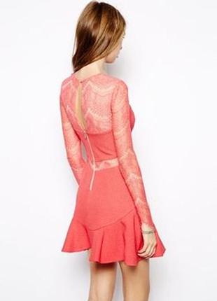 Фактурна міні сукня з мереживними вставками та карманами10 фото