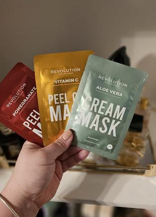 Маска для обличчя revolution skin