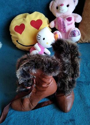 Шкіряні чоботи з натуральною опушкою