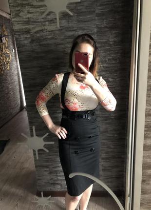 Юбка с подтяжками