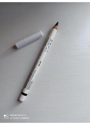 Чррний олівець для очей unice