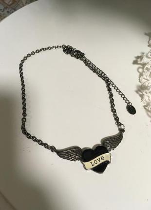 Вінтажна підвіска у рокерському стилі. маркований вінтаж