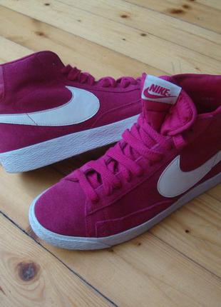 Кроссовки nike pink оригинал натур замша 40 разм