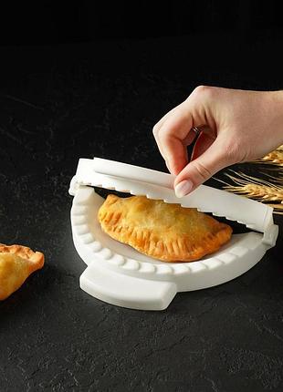 Пластикова форма для ліплення чебуреків та пиріжків (чебуречниця) діаметр 18 см | 85104