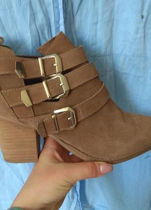 Черевики ботильйони чоботи сап'янці pull&bear шкіра замш