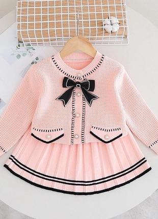 Дитячий в'язаний костюм