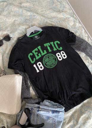 Стильная черная футболка с принтом celtic football club2 фото