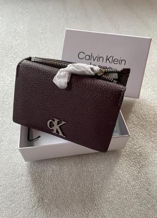 Новый кошелек calvin klein (ck minimal monogram wine tasting wallet) с америки6 фото