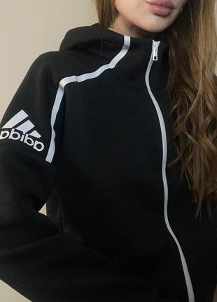 ••• спортивна кофта adidas