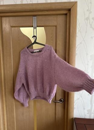 Неймовірний жіночий светр від відомого бренду5 фото