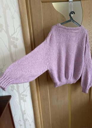 Неймовірний жіночий светр від відомого бренду10 фото