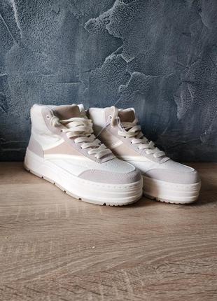 Высокие кроссовки - house