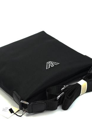 Чоловіча маленька чорна текстильна молодіжна сумка через плече6 фото