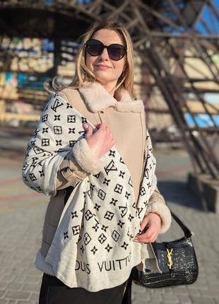 Двухсторонний шарф louis vuitton.