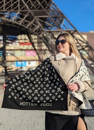 Двухсторонний шарф louis vuitton.