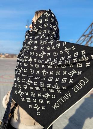 Двухсторонний шарф louis vuitton.