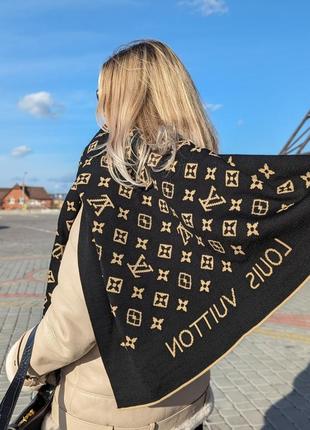 Двухсторонний шарф louis vuitton.
