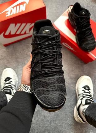 Nike air max plus tn black