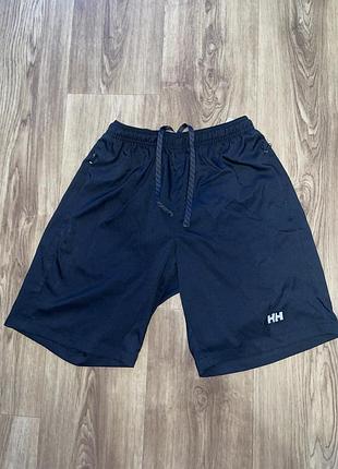 Шорты от бренда helly hansen