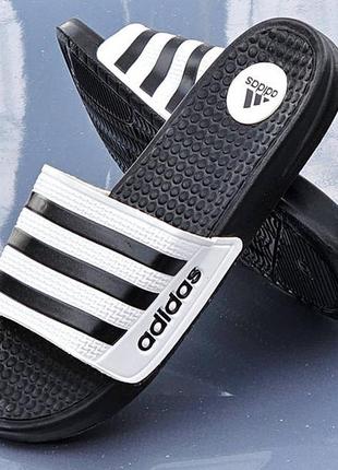 Шльопанці adidas чорні2 фото