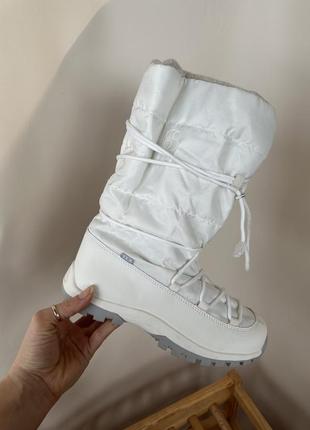 Білі зимові чоботи4 фото