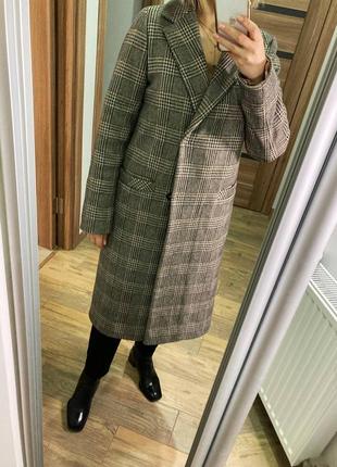Пальто коричневое шерстяное в клетку осень весна зима